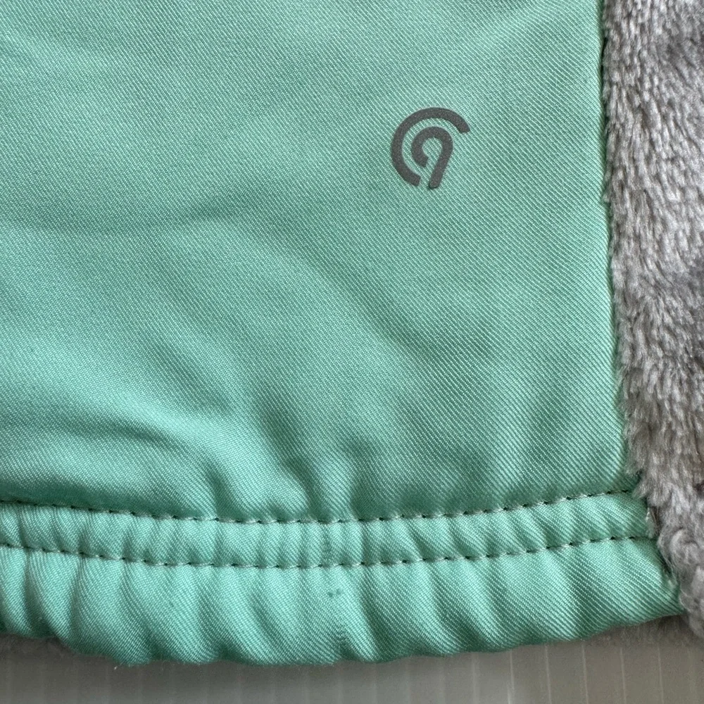 Champion sea foam green & light gray full zip vest.  Girls Size XS (4-5)